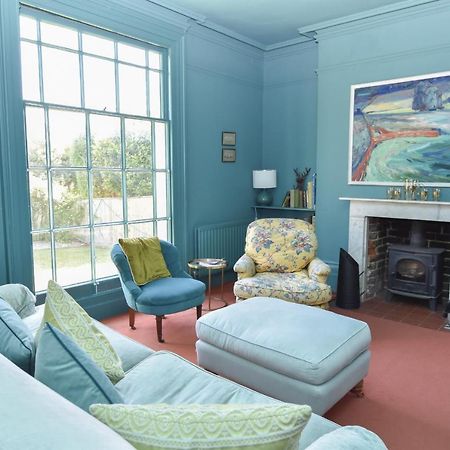 Arden Villa, Sleeps 8, Moments From The Golden Sandy Beach Of Ryde 赖德 外观 照片