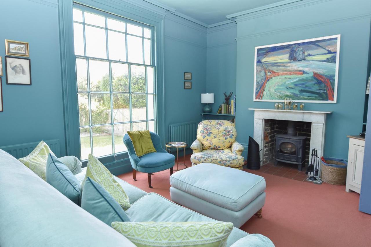 Arden Villa, Sleeps 8, Moments From The Golden Sandy Beach Of Ryde 赖德 外观 照片